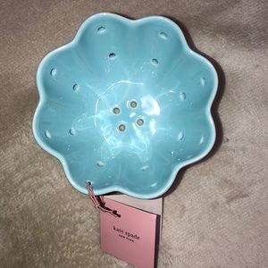 kate spade Dining - Kate Spade Berry Bowl NWT kate spade Dining - Kate Spade Berry Bowl NWT